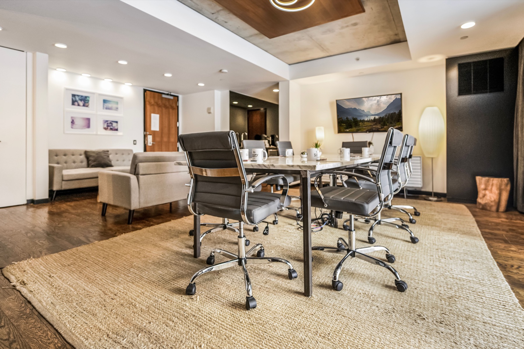 SIXTY LES Hotel — photo 11 of 31